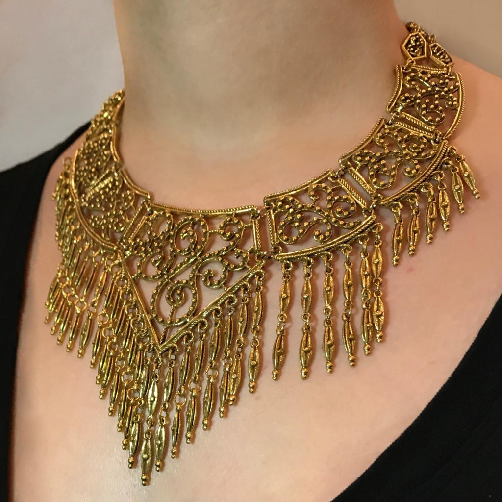 Sunday Brunch: Fringe & Tassels