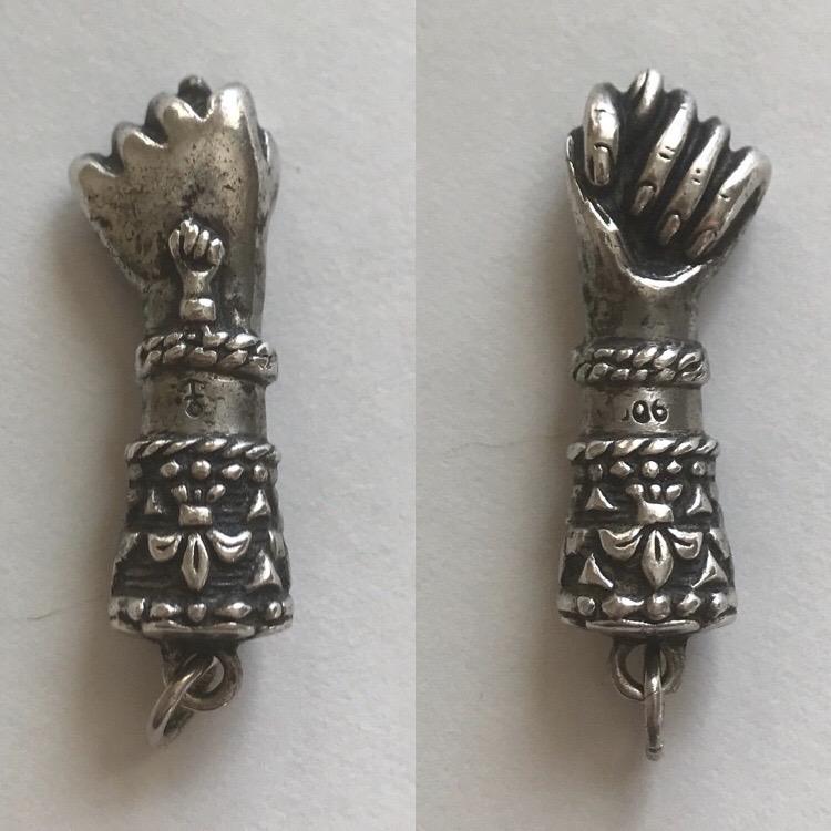 Sunday Brunch: Silver Chains & Charms